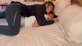 Hotel Room: Intense Rubbing Of Vagina To Avoid Noise